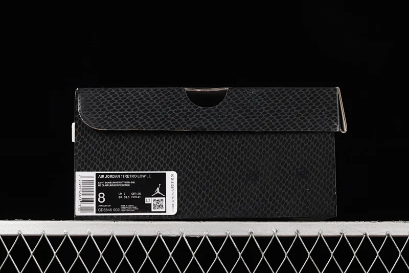 All categories Air Jordan Jordan series basketball shoes Air Jordan 11 F version Air Jordan 11 Low SE "Snakeskin" AJ11 Joe 11 white snake pattern first layer genuine carbon CD6846-002